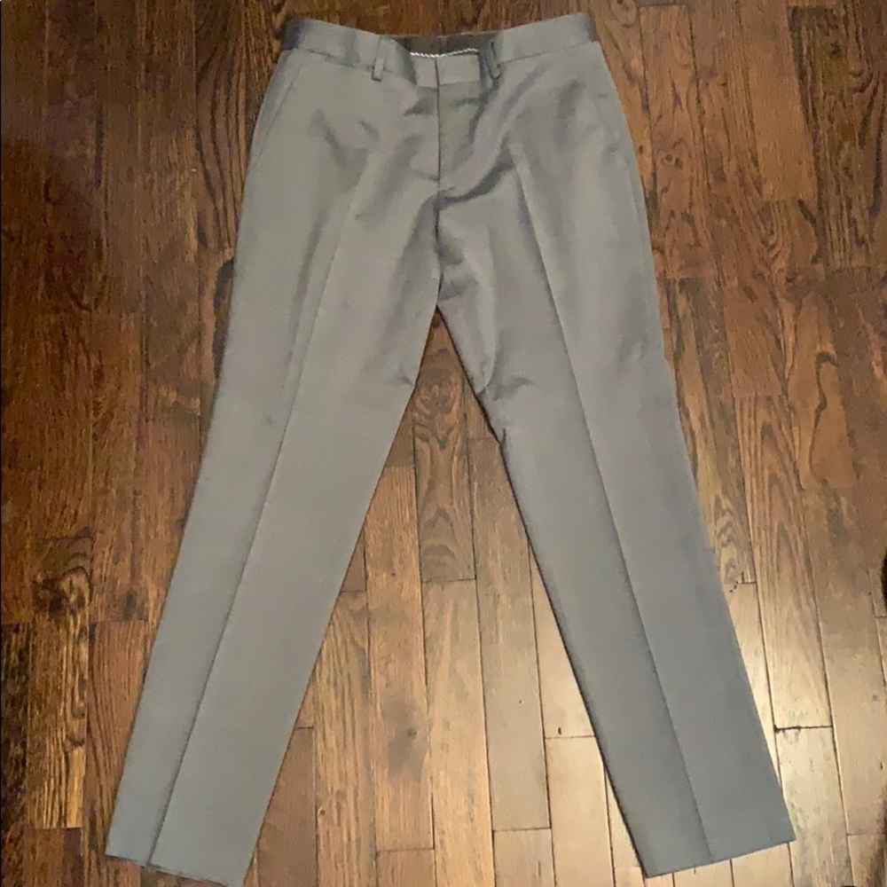 Express Suit - Picture 5 of 7